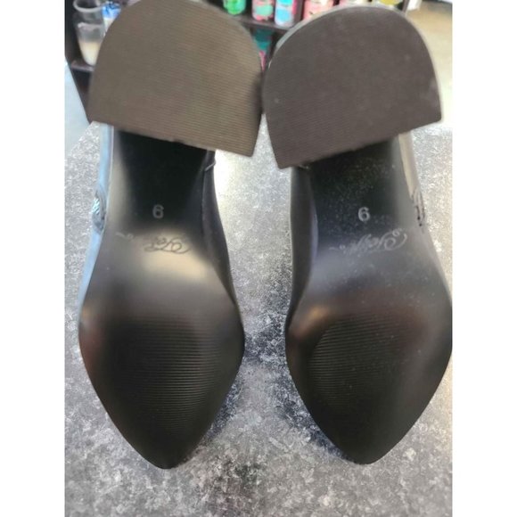 Fergie Women's Enigma Ankle Boot Size 9 - Picture 8 of 8